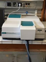 Spectrophotometer UV-Visible CARY 100 (Agilent)